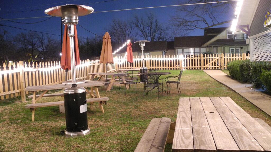 eight-eleven-frisco-backyard